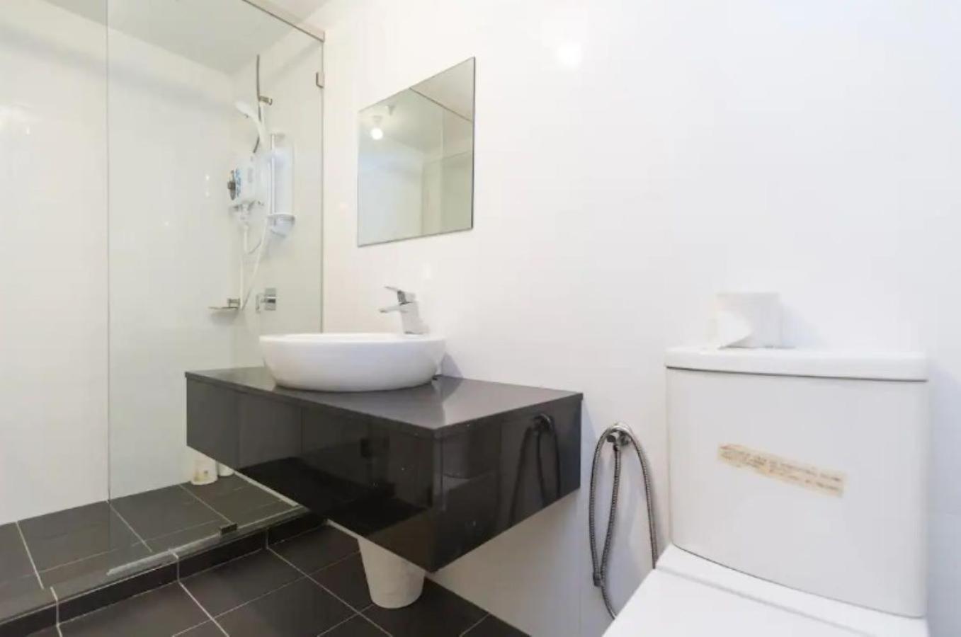 Maritime Suite Holiday Rental II George Town Exteriér fotografie